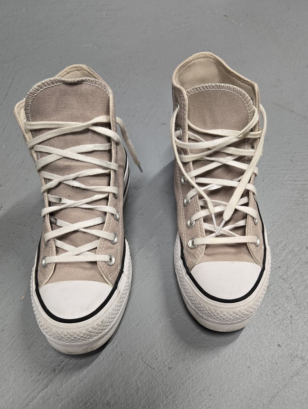 Converse Chuck Taylor All Star High-Top Platform Sneaker - Women's. Size 7